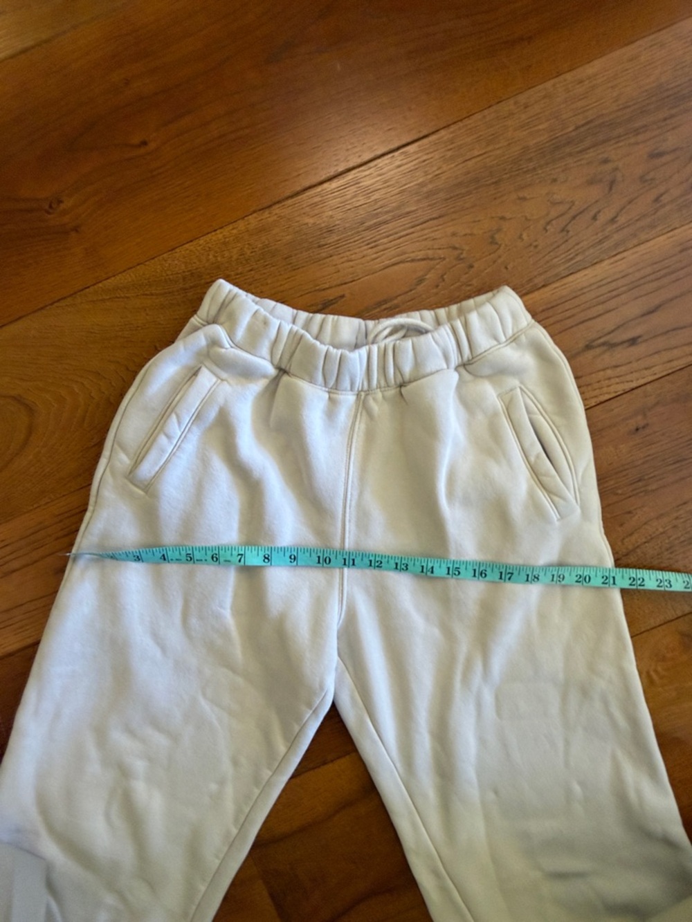 Abercrombie & Fitch Essential Oversized Sunday Sweatpants - Picture 9 of 11